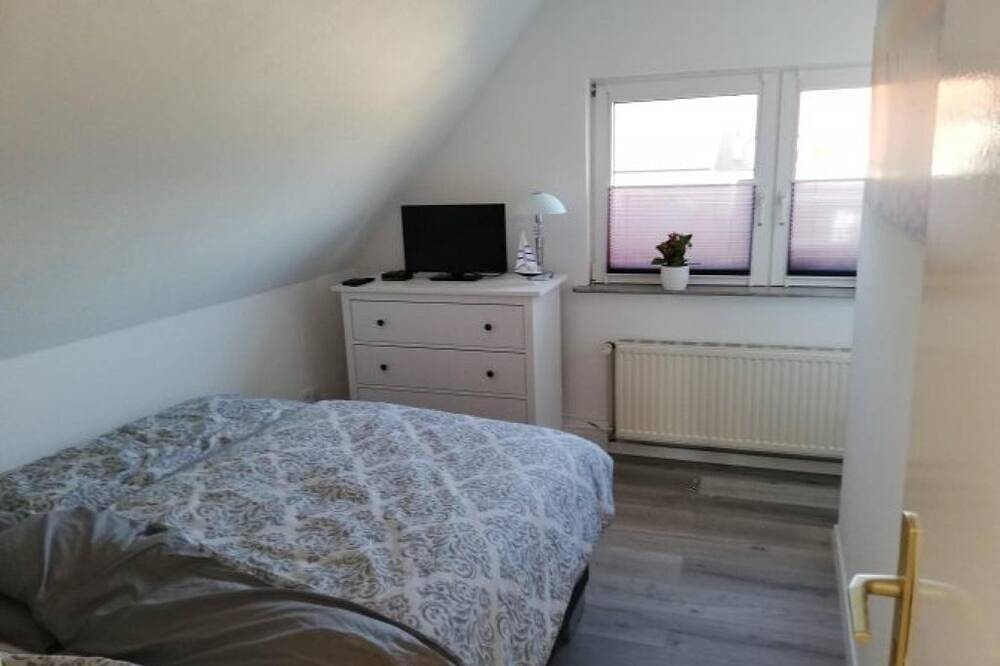 Ganze Wohnung, Ferienwohnung Og - Villa von Haeven in Burhave, Butjadingen