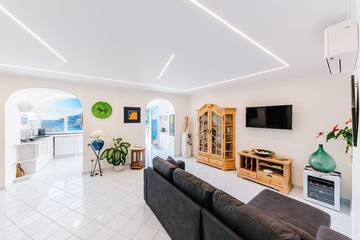 Villa for 4 Guests in Amalfi, Amalfi Coast, Picture 1