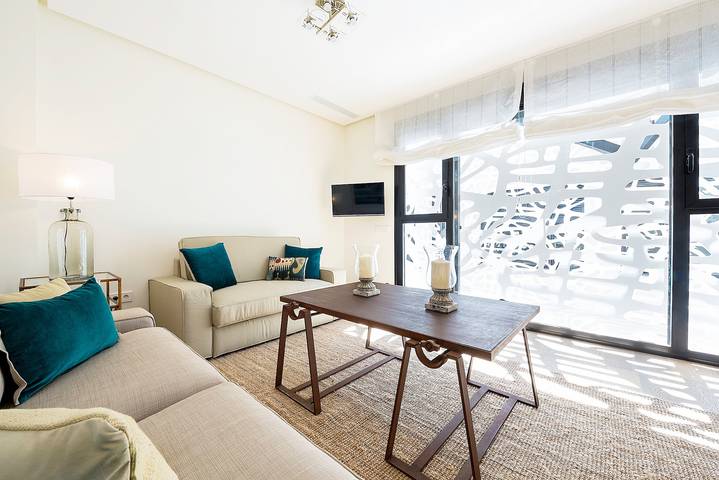 Entire apartment, Genteel Home Mateos Gago Terrace in Casco Antiguo, Sevilla