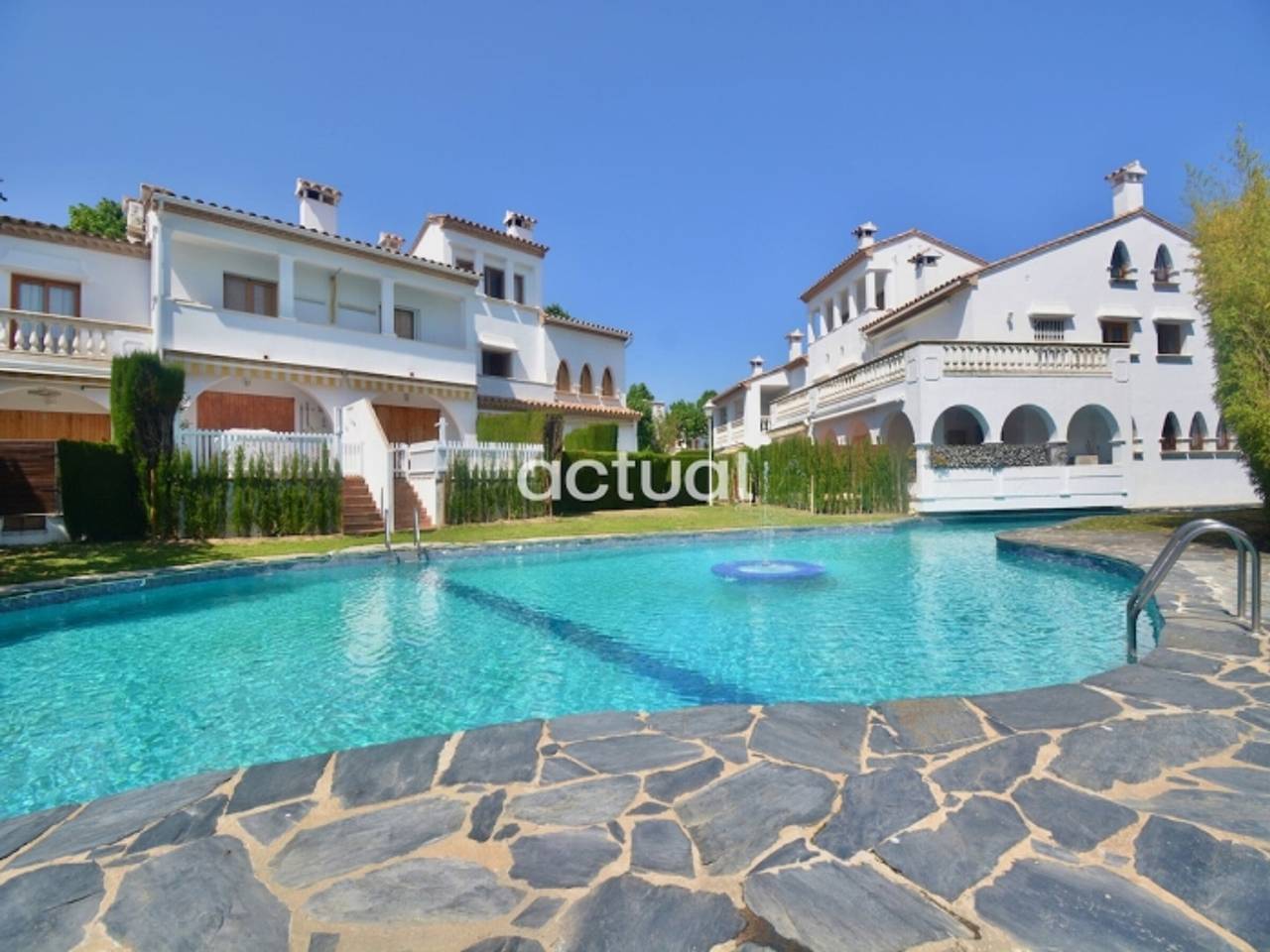Gemütliches Reihenhaus, strandnah, Terrasse, Gemeinschaftspool, Wifi und Parkplatz in Platja d'Aro in Platja d'Aro, Costa Brava