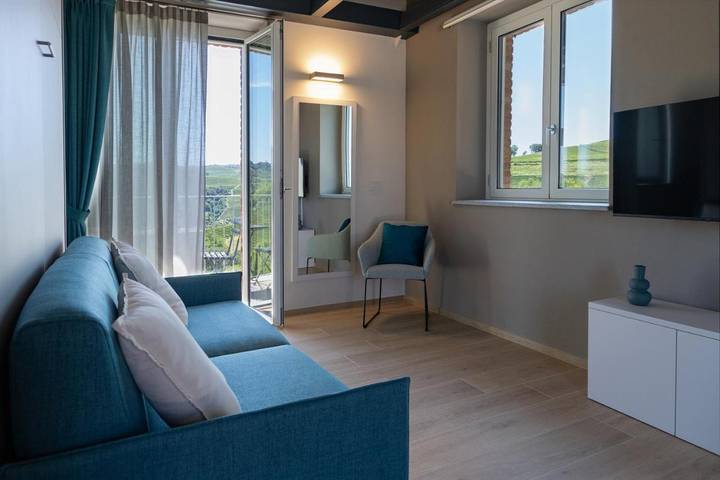 Location de vacances pour 2 personnes, avec terrasse à Serralunga d'Alba - 2