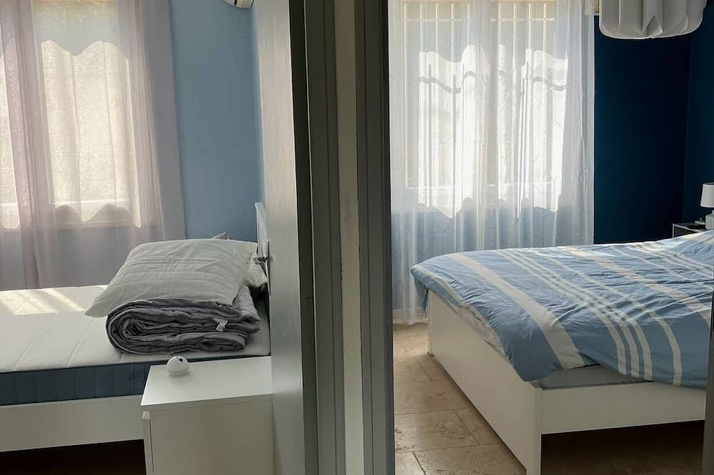 Magnifique Villa Avec vue sur le Luberon in Robion, Parc naturel régional du Luberon