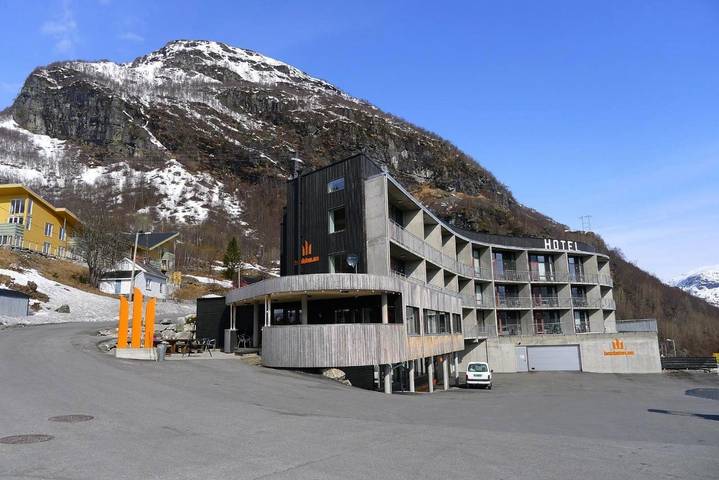Ferienwohnung für 6 Personen, mit Terrasse und Ausblick sowie Seeblick, mit Haustier in Odda - 2