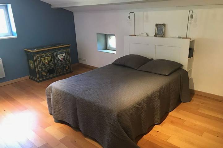 Location de vacances pour 6 personnes, avec jardin et terrasse, animaux acceptés à Saint-Aulaye - 2