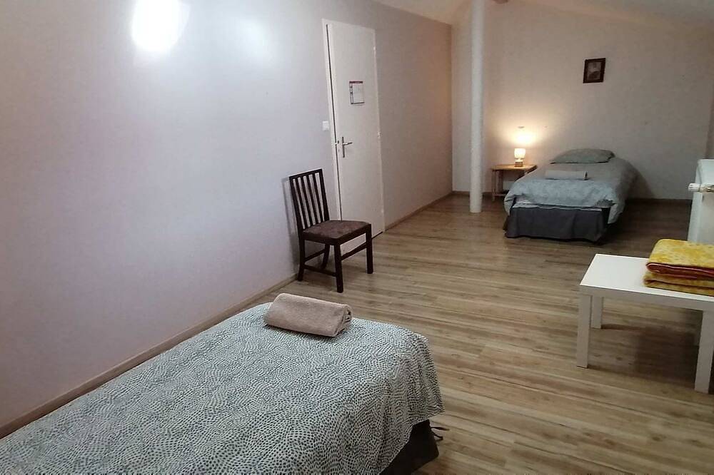 Grand gîte de charme avec piscine en Dordogne – jusqu’à 34 personnes/15 chambres in Busserolles, Parc naturel régional Périgord-Limousin