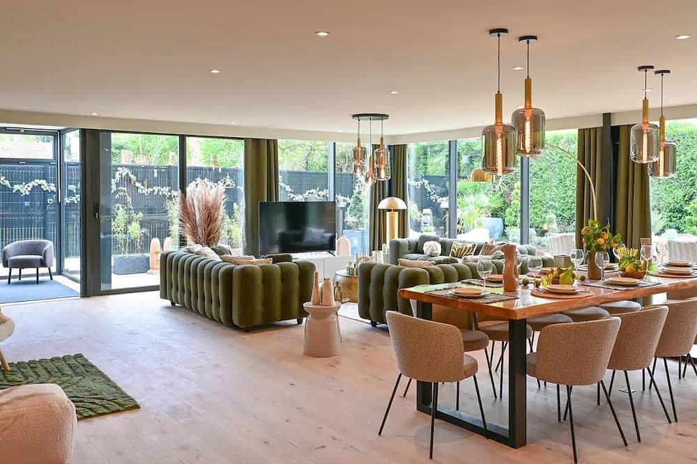 Lujosa villa renovada con aparcamiento y aire acondicionado en Marcq-en-Barœul in Marcq-en-Barœul, Lille region