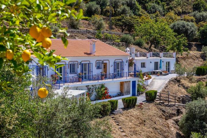 Casa rural, con Terraza y Jardín además de Piscina y Vistas en Canillas de Albaida