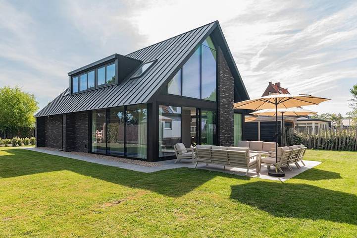 Villa für 10 Personen, mit Sauna und Garten
