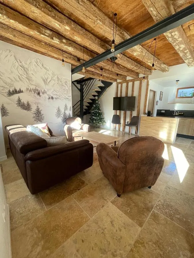 Casa de vacaciones para 15 personas, con jardín y vistas - 1