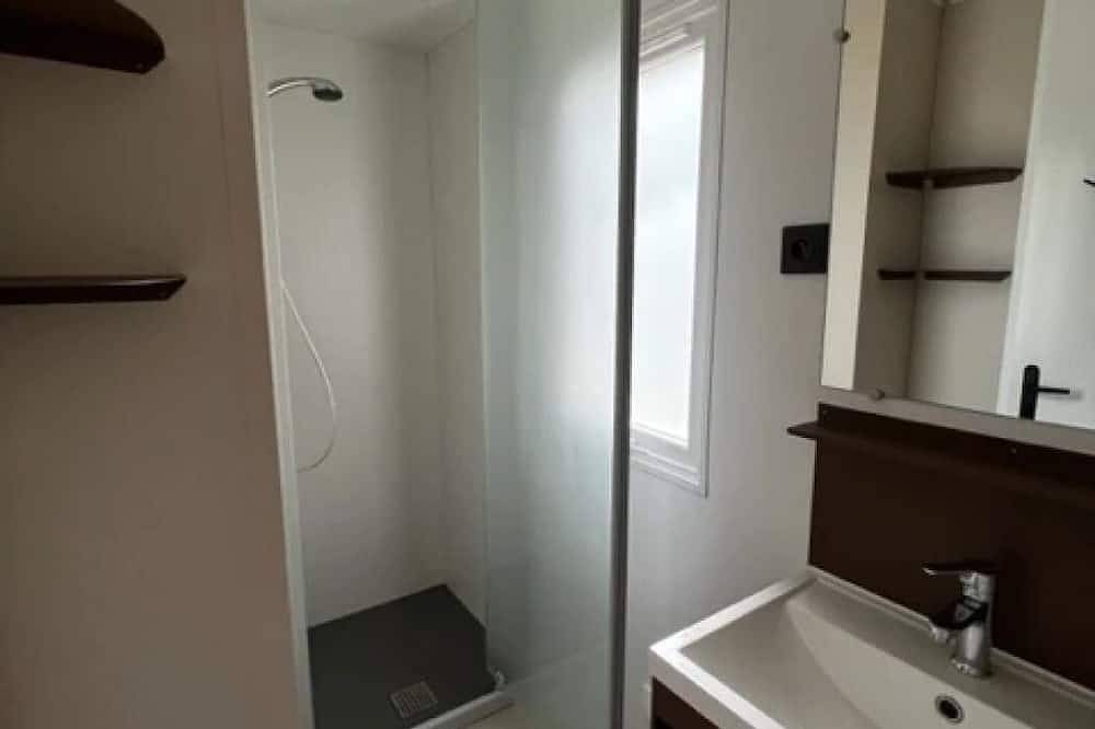 Zecamping 2* piscine dog friendly mobil-home Tv clim 32m2 4 pers in Villeneuve-lès-Maguelone, Mediterranean Coast (France)
