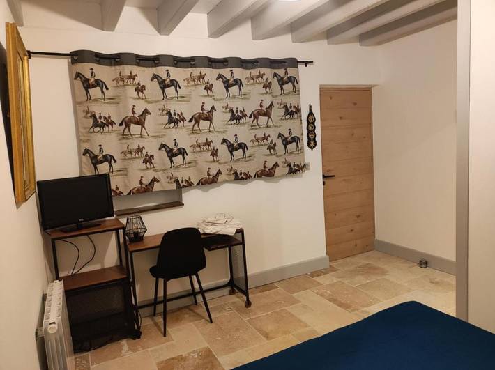 Chambre d’hôte pour 2 personnes, avec jardin et piscine, animaux acceptés dans l' Ain - 3