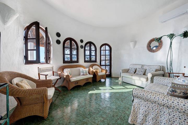 Villa 'Dei Tramonti B' met privétoegang tot zee in Torre delle Stelle, Maracalagonis
