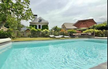Chambre d’hôte pour 4 personnes, avec jardin ainsi que piscine et vue à Ayzac-Ost