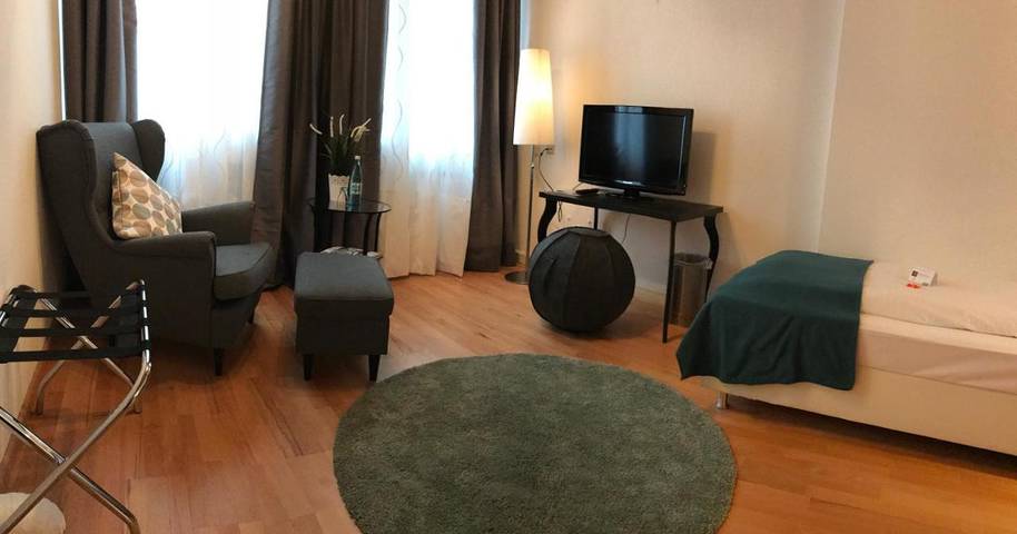 Hotel für 3 Personen, mit Garten, mit Haustier in Bad Urach