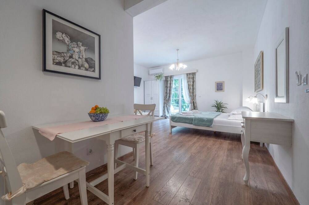 Apartamento entero, Marinero Apartments- Ground floor Studio 9 in Budva, Municipio de Budva