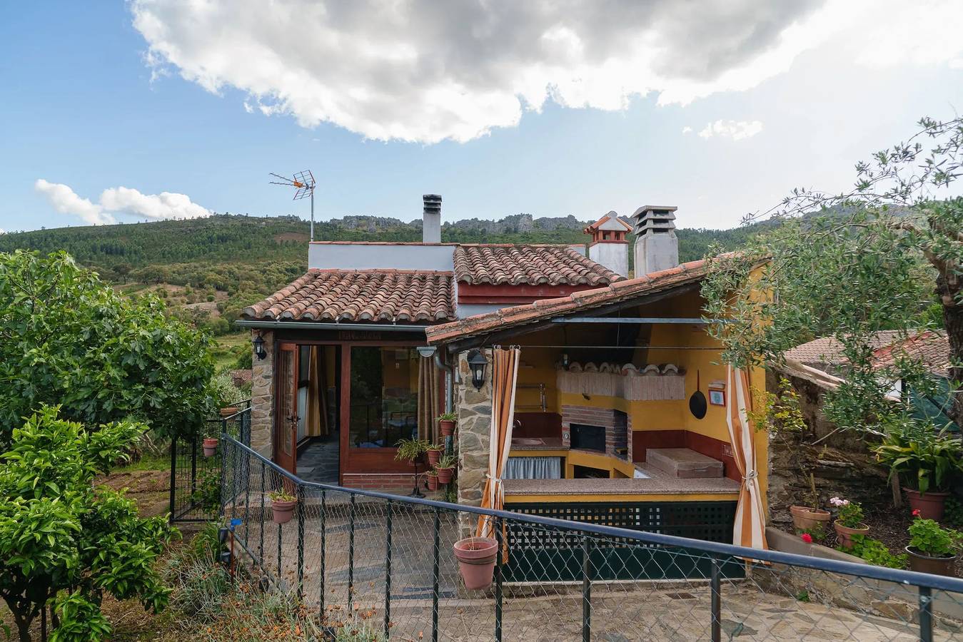 Ganzes Studio, Gemütliches Studio in Valencia de Alcántara 25 m² schöner Garten in Valencia de Alcántara, Cáceres und Umgebung