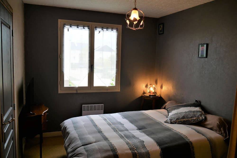 Casa familiar con 5 dormitorios, terraza y estacionamiento cerca del centro de Sully-sur-Loire in Sully-sur-Loire, Sologne