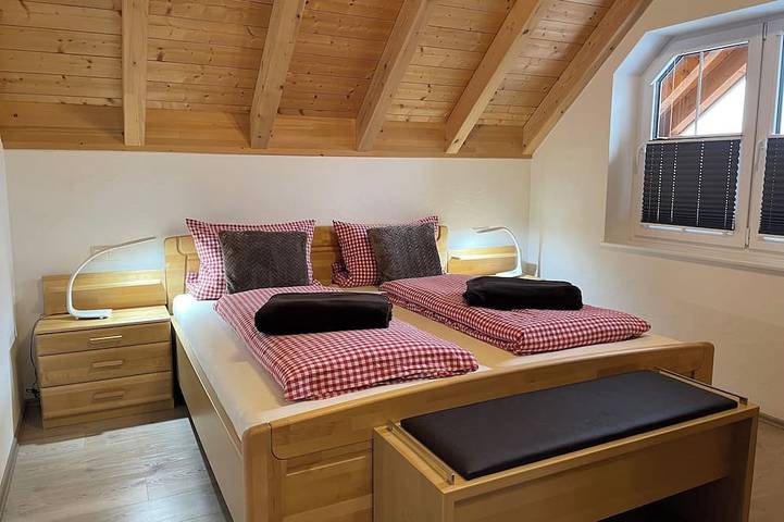 Ganze Wohnung, Ferienloft, 100 qm, 2 Schlafzimmer, 1 offenes Schlafzimmer, Balkon und Terrasse, max. 6 Personen in Bonndorf im Schwarzwald, Südschwarzwald