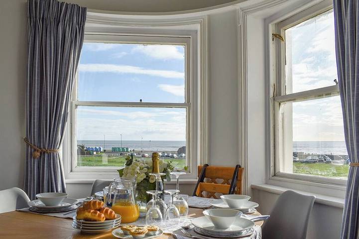 Holiday rental for 7 people, with pets in Littlehampton