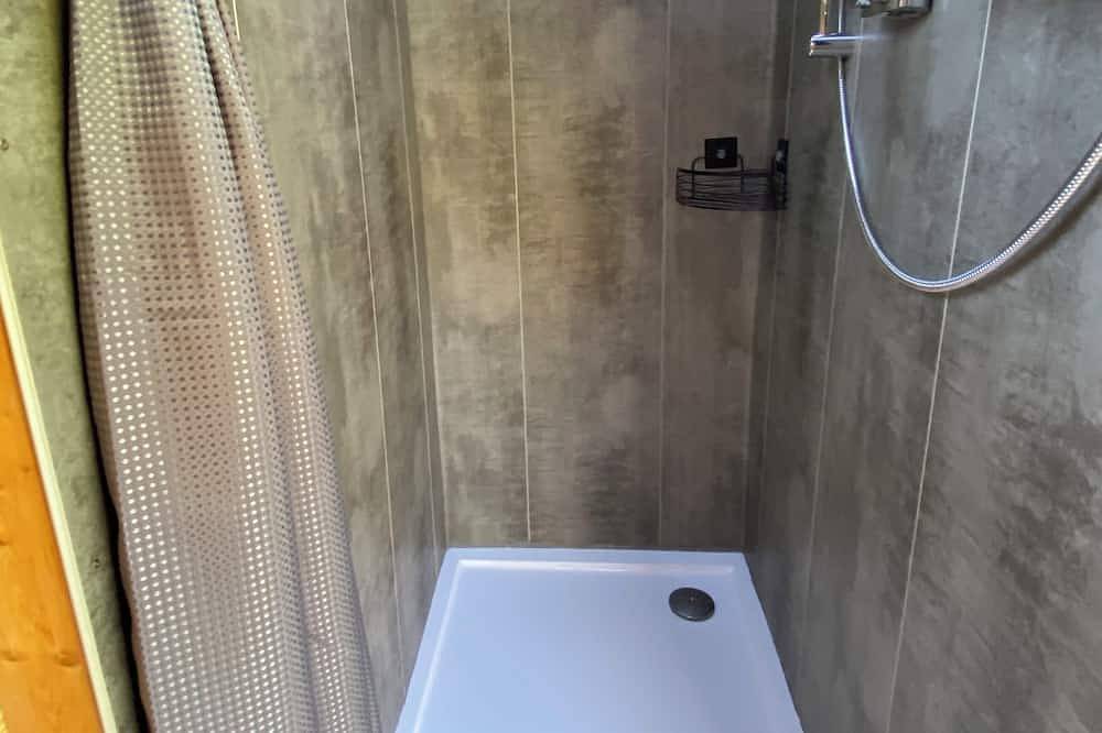 Hazel Belle Tent @Finders Keepers France. Adults only retreat. 13 acres and lake in Moncrabeau, Nérac region