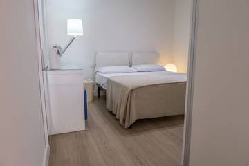 Villa for 4 Guests in Palermo, Palermo Province, Picture 1
