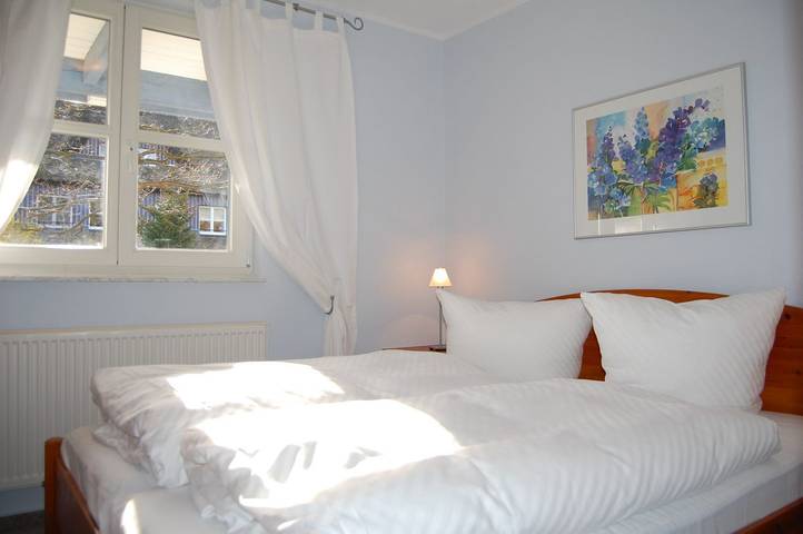 Ganze Wohnung, Ferienwohnung "Malergarten 10" - Ergeschosswohnung ca.70 m² für 2-4 Personen in Niehagen, Ahrenshoop