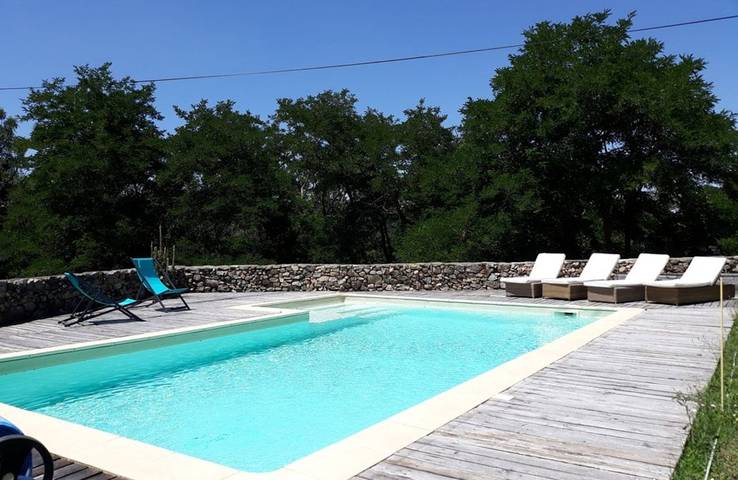 Chambre d’hôte pour 2 personnes, avec jardin et piscine