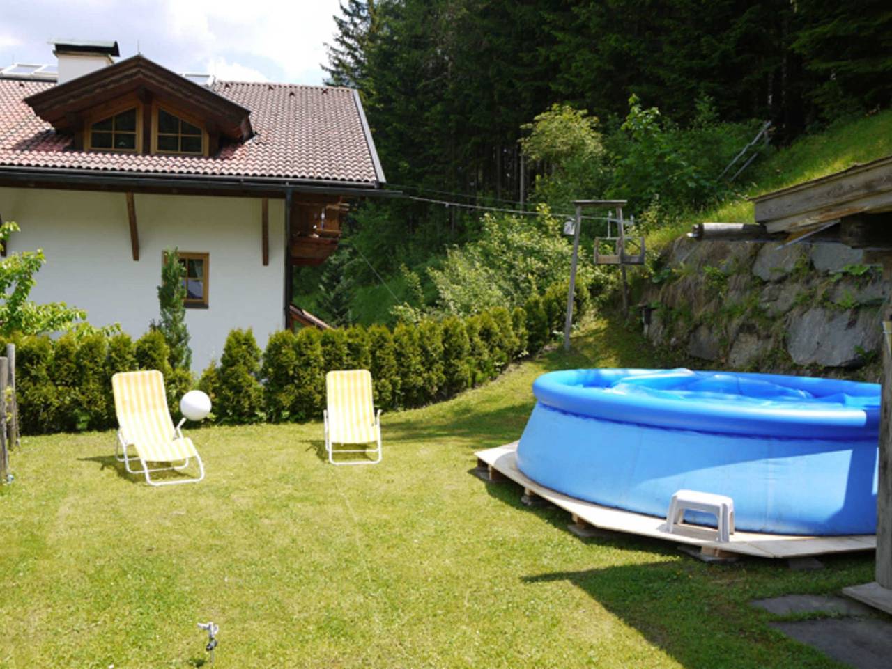 Ganze Ferienwohnung, Alberta's Ferienhaus - Ferienwohnung 3 - Balkon in Villgratner Berge, Heinfels