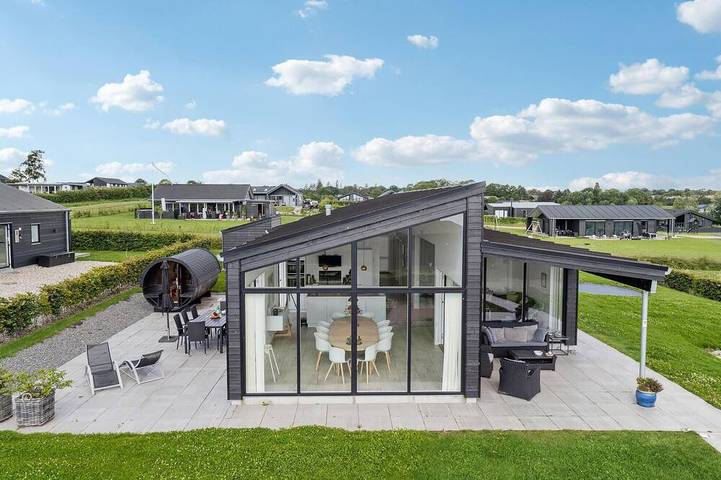 Ferienhaus für 8 Personen, mit Sauna und Garten in Kelstrup Strand