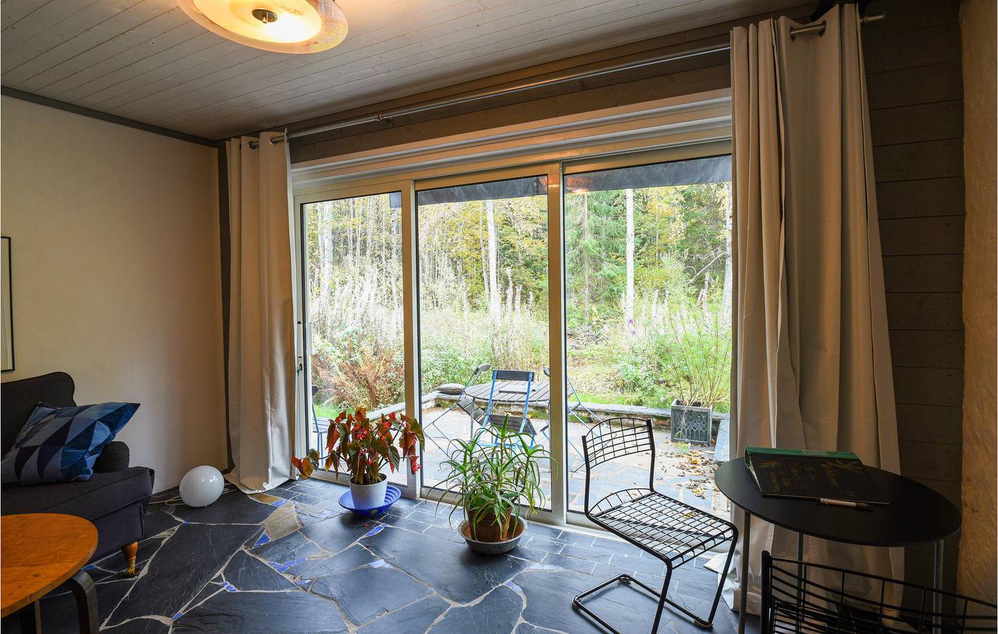 Ganze Ferienwohnung, Ferienwohnung für 6 Personen mit Terrasse in Örebro und Umgebung