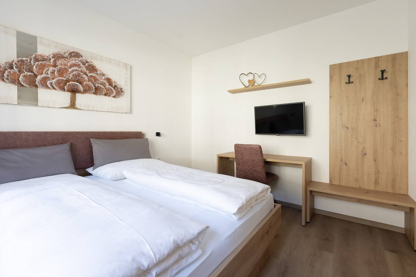 Ganze Wohnung, Ferienwohnung "Kleon 1" mit Bergblick, Gemeinschaftspool und Wlan in Riffian, Passeiertal