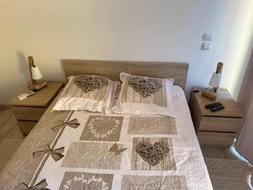 Gîte pour 2 personnes, avec terrasse et jardin à Pinet (homonymie)
