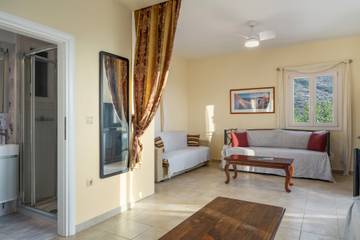 Villa for 4 People in Ios, Cyclades, Photo 3