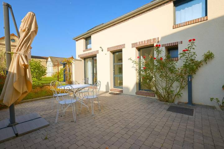 Location de vacances pour 6 personnes, avec Terrasse et Jardin dans Ézy-sur-Eure