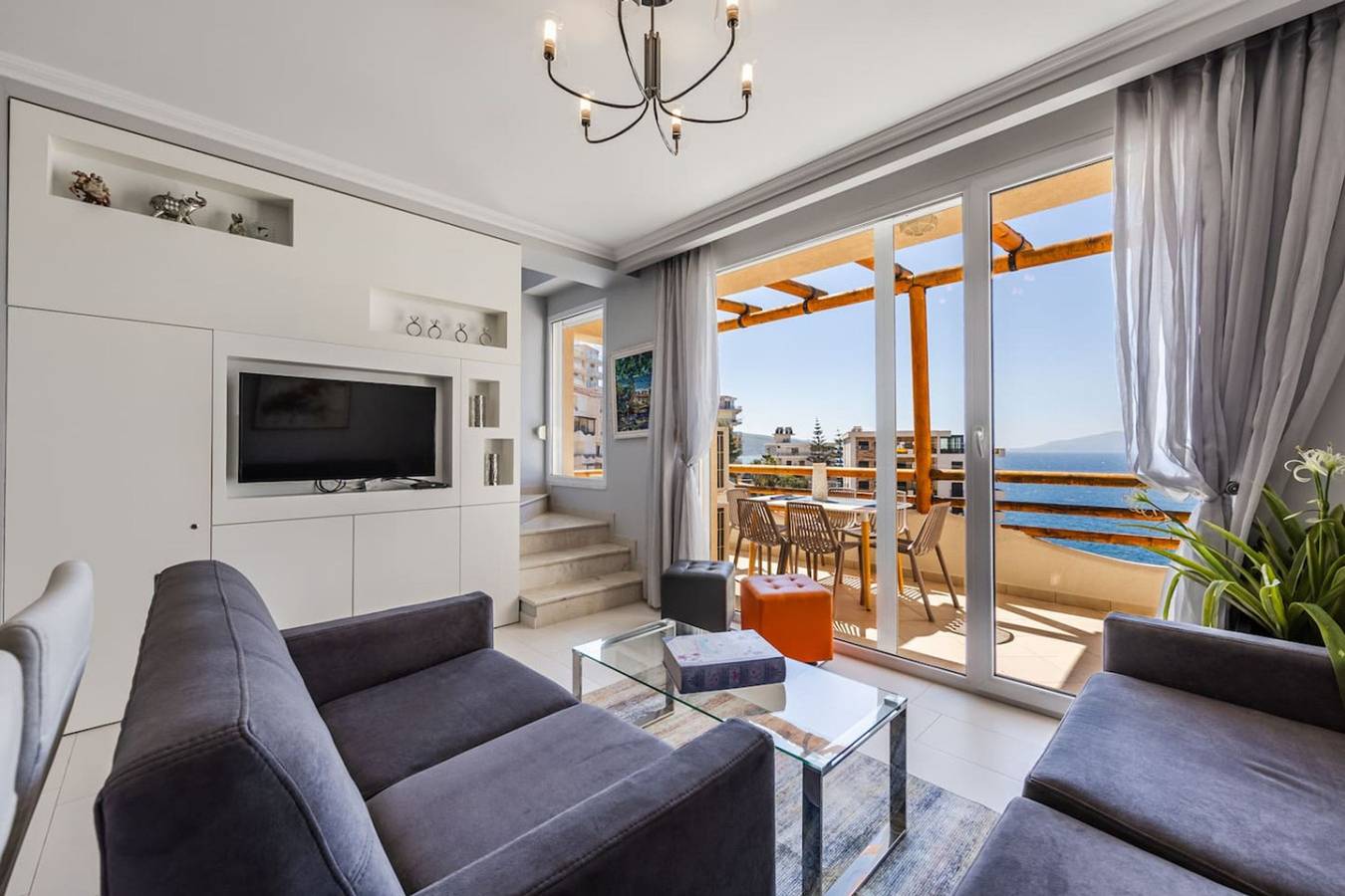 Ganze Wohnung, Serenity by the Sea Duplex | Bougainville Resort in Sarandë, Vlorë