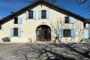 Gîte pour 10 personnes, avec jardin et terrasse à Auterrive