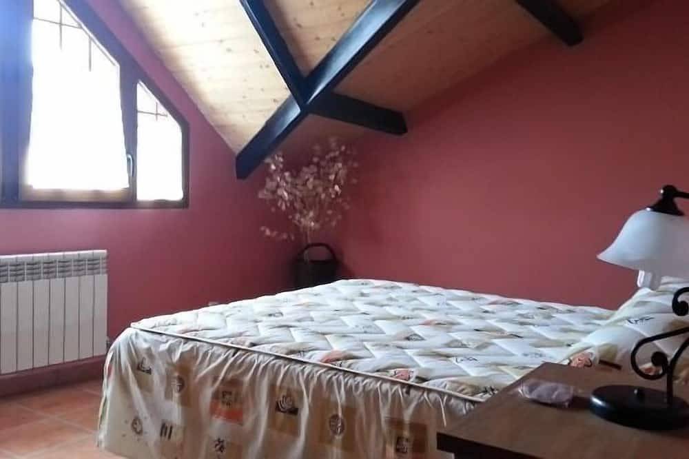 Casa rural (alquiler íntegro) Arroyocantarranas para 12 personas in Canencia, Provincia de Madrid
