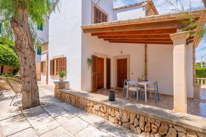 Ferienhaus für 8 Personen, mit Terrasse in Cala Figuera
