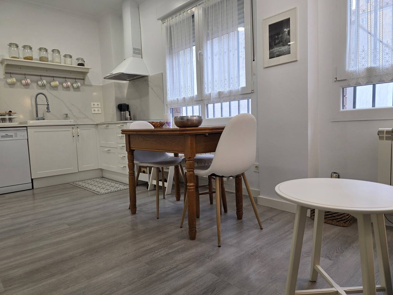 Appartamento intero, 1A165 Moderno y coqueto apartamento con garaje in Gijon, Costa Verde (Spagna)