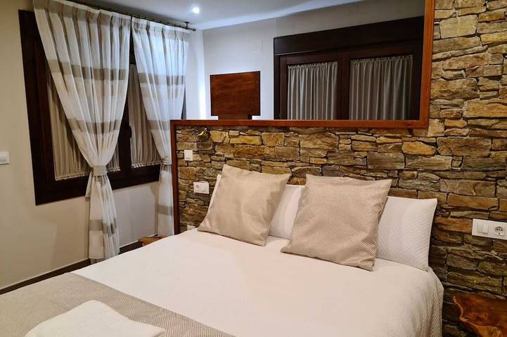 Casa Rural Piedra Cascabel - Jacuzzi in Espinosa de Henares, Alcarría Alta