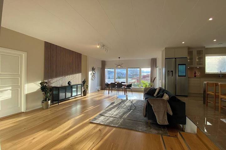 Ferienhaus für 8 Personen, mit Terrasse und Garten in Göteborg