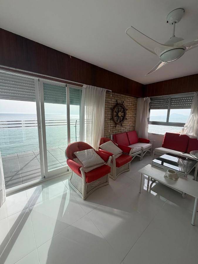 Apartamento para 5 personas, con Balcón además de Terraza y Vistas en Bellreguart