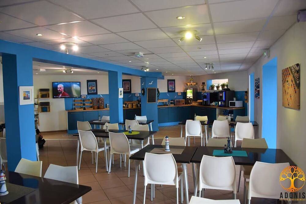 Pet-friendly Accommodation! Parking, Pool! Short Drive to Omaha Beach! in Saint-Benoît-de-l'Aure, Región de Bayeux