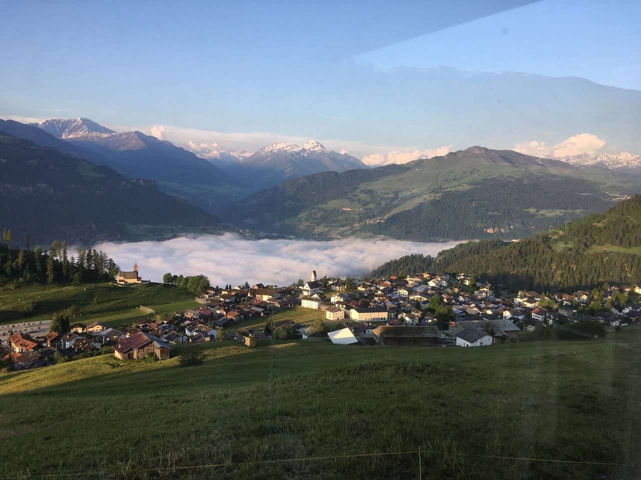 Ganze Ferienwohnung, Ferienwohnung Clasgieri - 3 - Zimmer-Ferienwohnung 65m2, mit 2 Schlafzimmern, gut geeignet für 4 Prs. - max. 6 Prs. in Falera, Flims Laax Falera