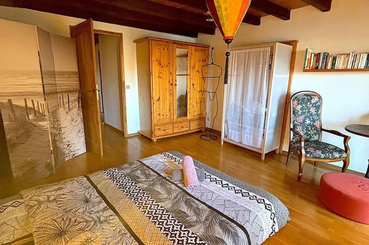 Location de vacances pour 12 personnes, avec jardin, animaux acceptés à Bonne - 4