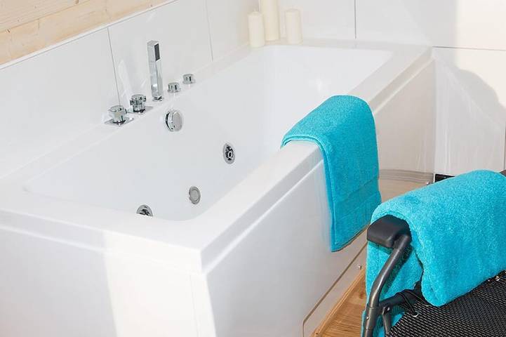 Ferienhaus für 10 Personen, mit Balkon und Whirlpool sowie Garten und Sauna in Windecker-Ländchen - 4