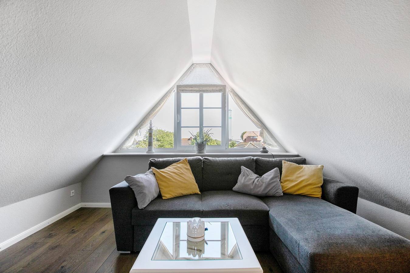 Ganze Wohnung, Ferienwohnung Sönksen" mit Terrasse und Wi-Fi in Nordstrand (Gemeinde), Nordseeküste