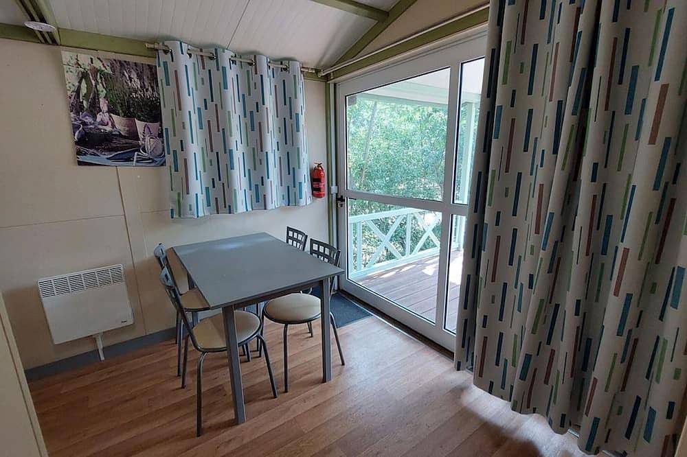 Chalet pour 2 avec Terrasse - Rampe d'accès in Soubès, Région de Lodève