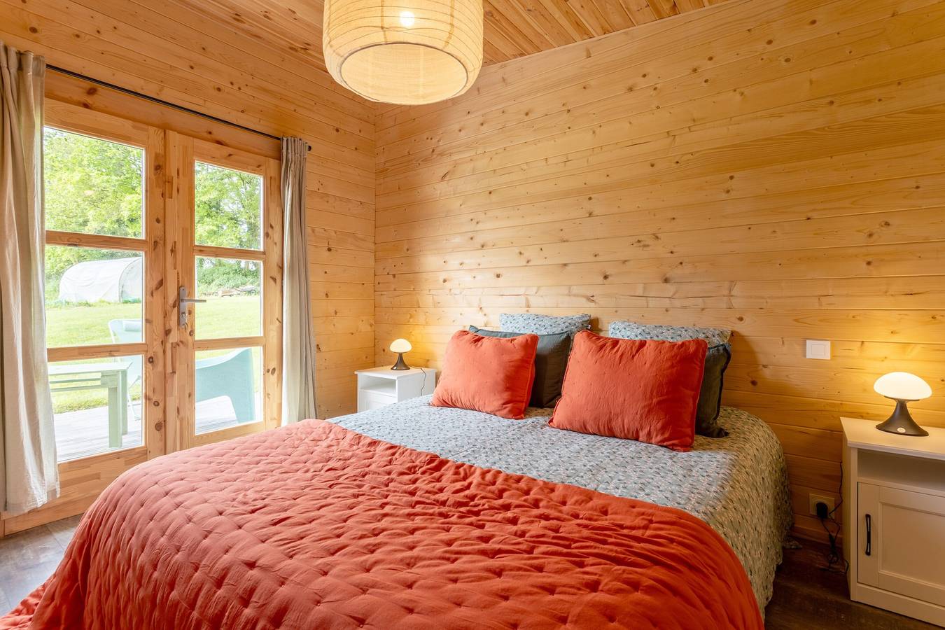 Chalet '4 Pers Landeleau 2kms Canal' avec terrasse privée in Landeleau, Région de Châteaulin
