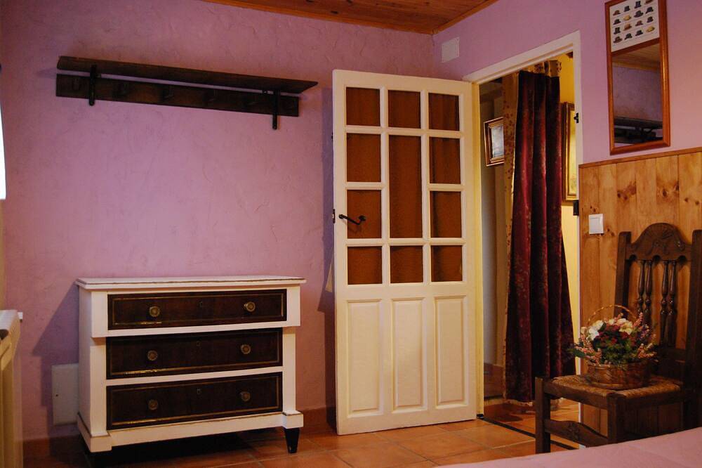 Arroyo Milano Casa Rural para 8 personas con patio in Maello, Provincia de Ávila